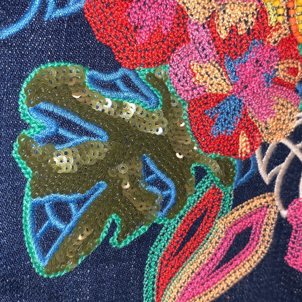 Signature Embroidered Chico's Navy Blue Denim Button Up Stretch Jacket - Picture 5 of 16